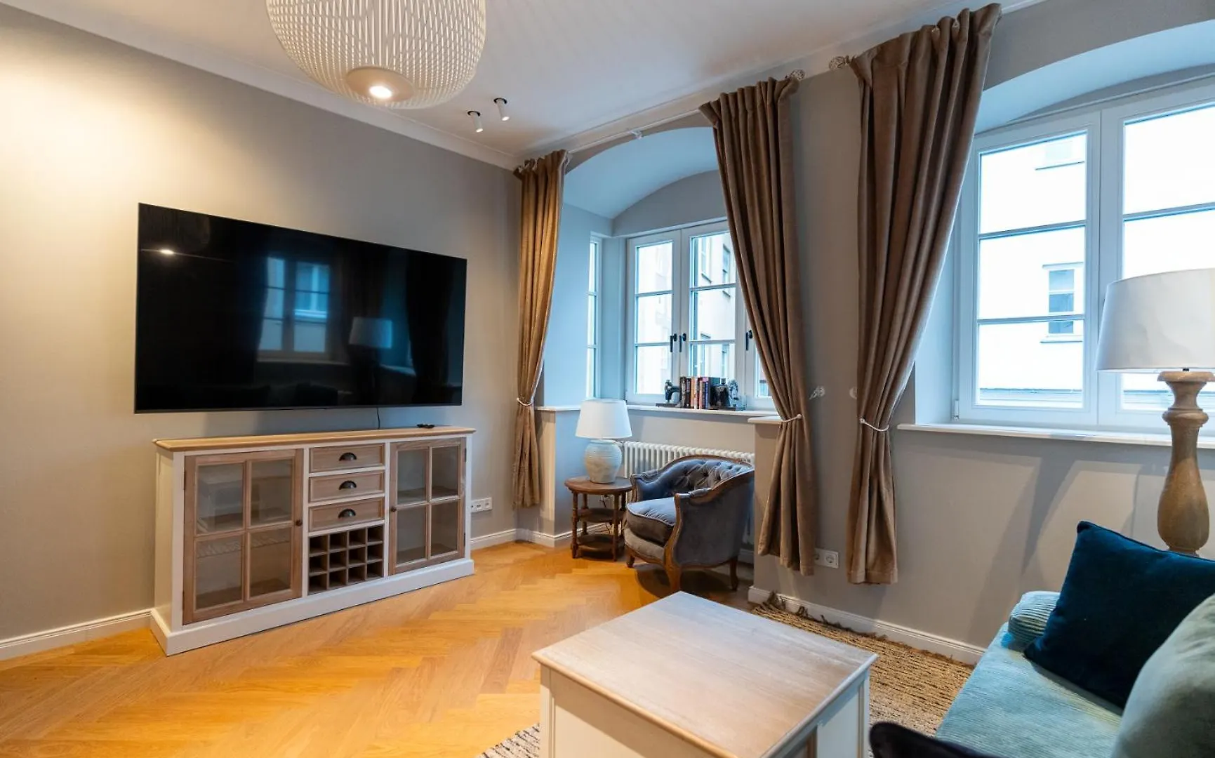 Apartment Wunderschoenes Altbaujuwel In Ruhiger Innenstadtlage Augsburg Germany